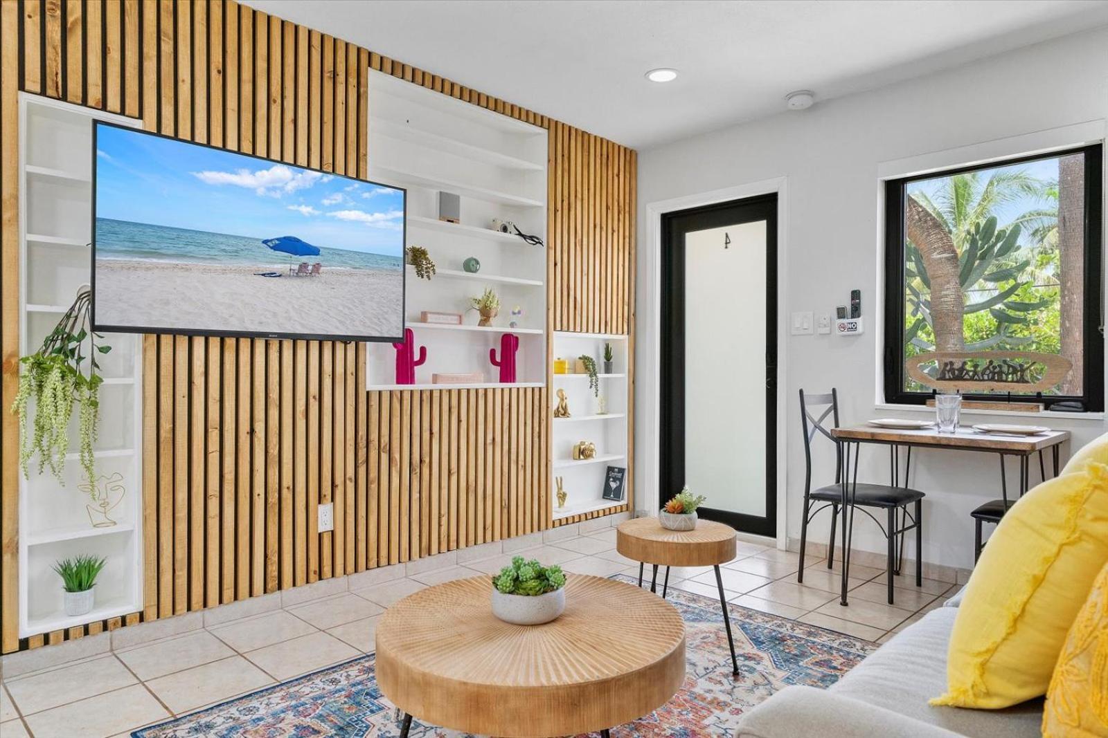 Apartamento Walnut By The Sea Hollywood Habitación foto