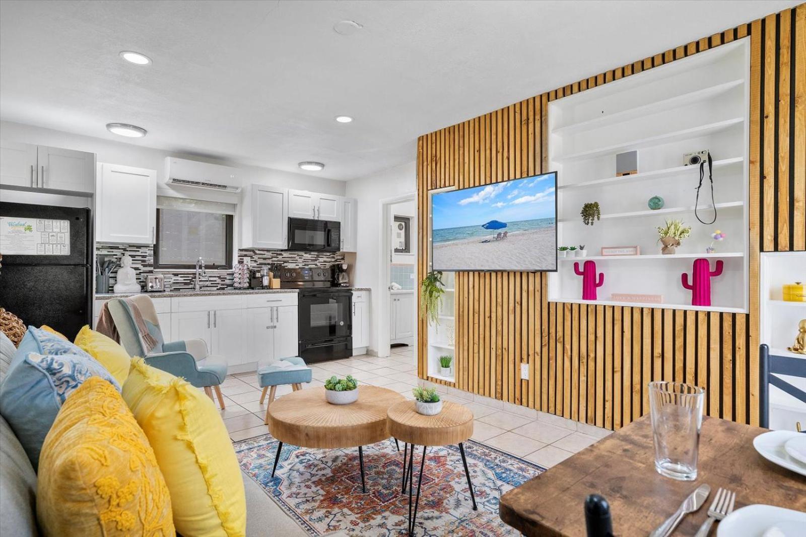 Apartamento Walnut By The Sea Hollywood Habitación foto