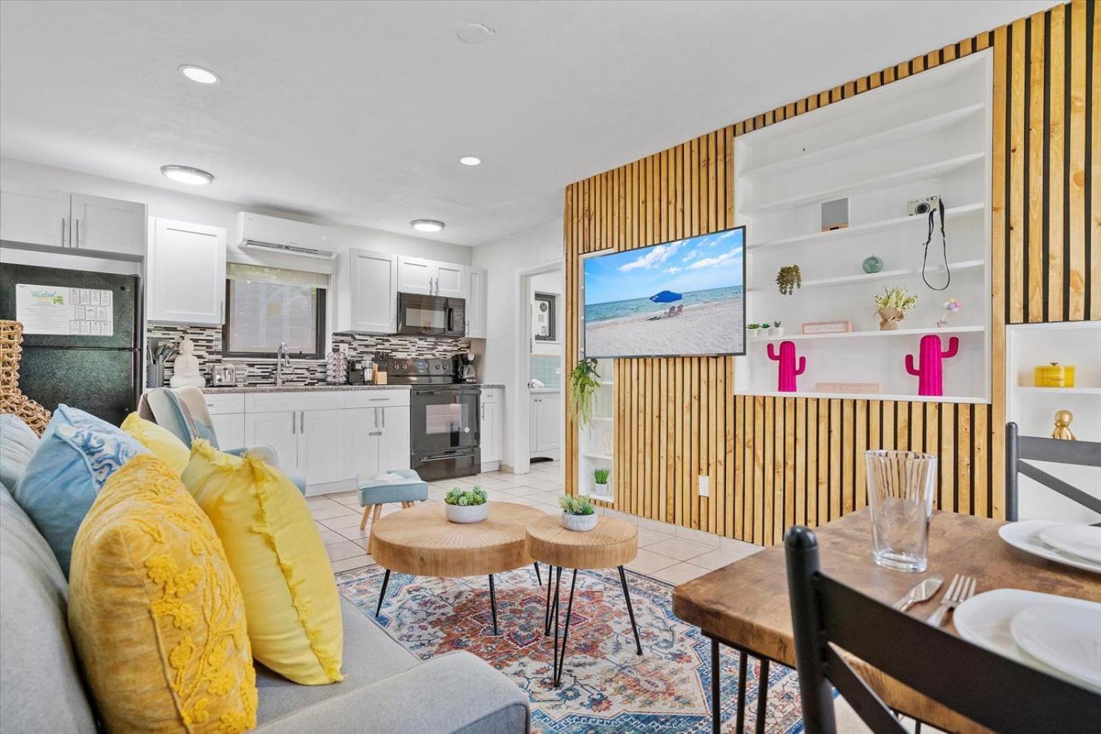 Apartamento Walnut By The Sea Hollywood Habitación foto